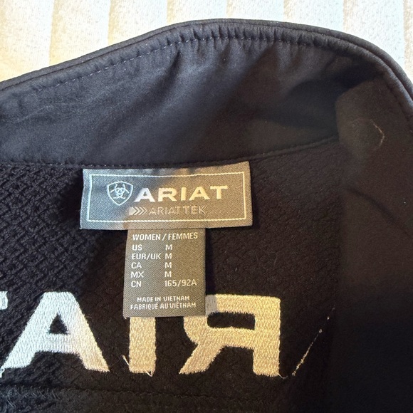 Ariat Black Women's Softshell Vest with AriatTek Label - Picture 3 of 3